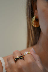 Black Daisy Ring